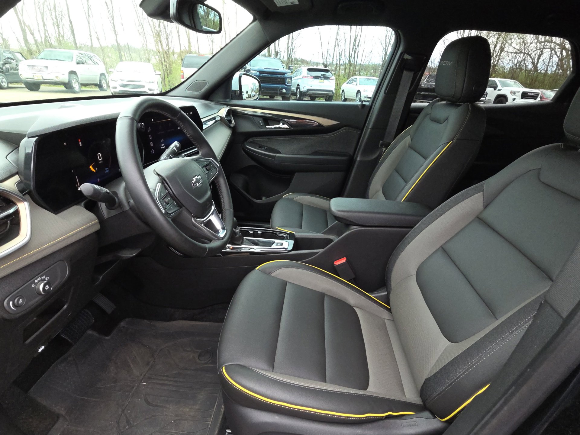 Certified 2025 Chevrolet TrailBlazer ACTIV w/ Convenience Package image 15