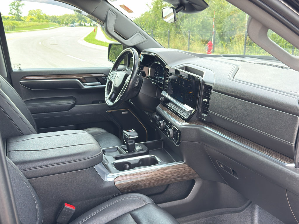 Used 2023 Chevrolet Silverado 1500 RST AWD/4WD image 28