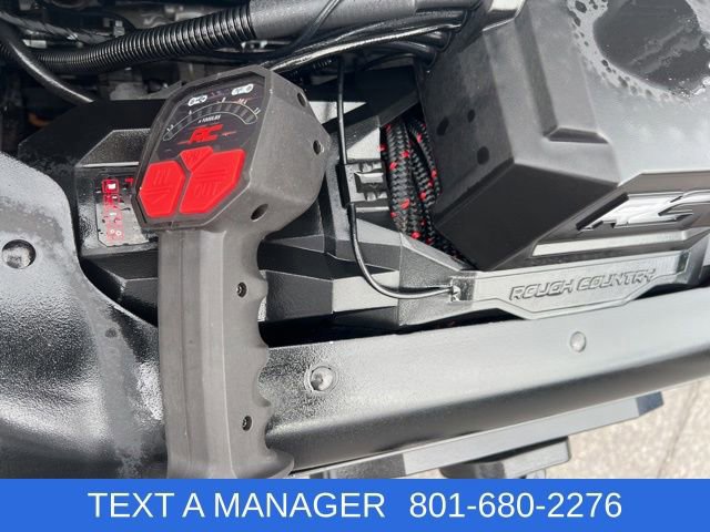 Used 2025 Jeep Gladiator Rubicon AWD/4WD image 15