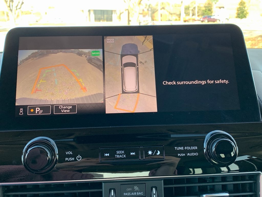 Used 2024 Nissan Armada SL w/ Captain's Chairs Package image 15