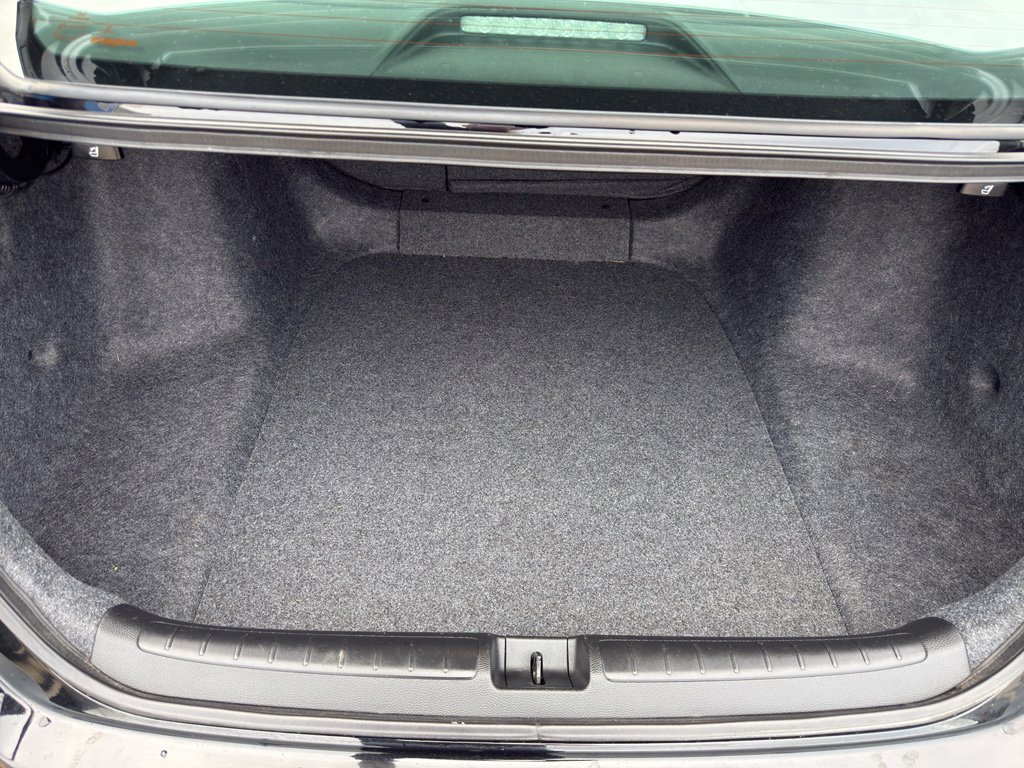 Used 2021 Honda Accord Touring image 15