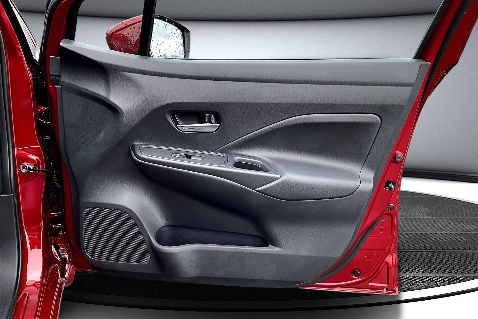 Used 2025 Nissan Versa SV w/ Trunk Package image 17