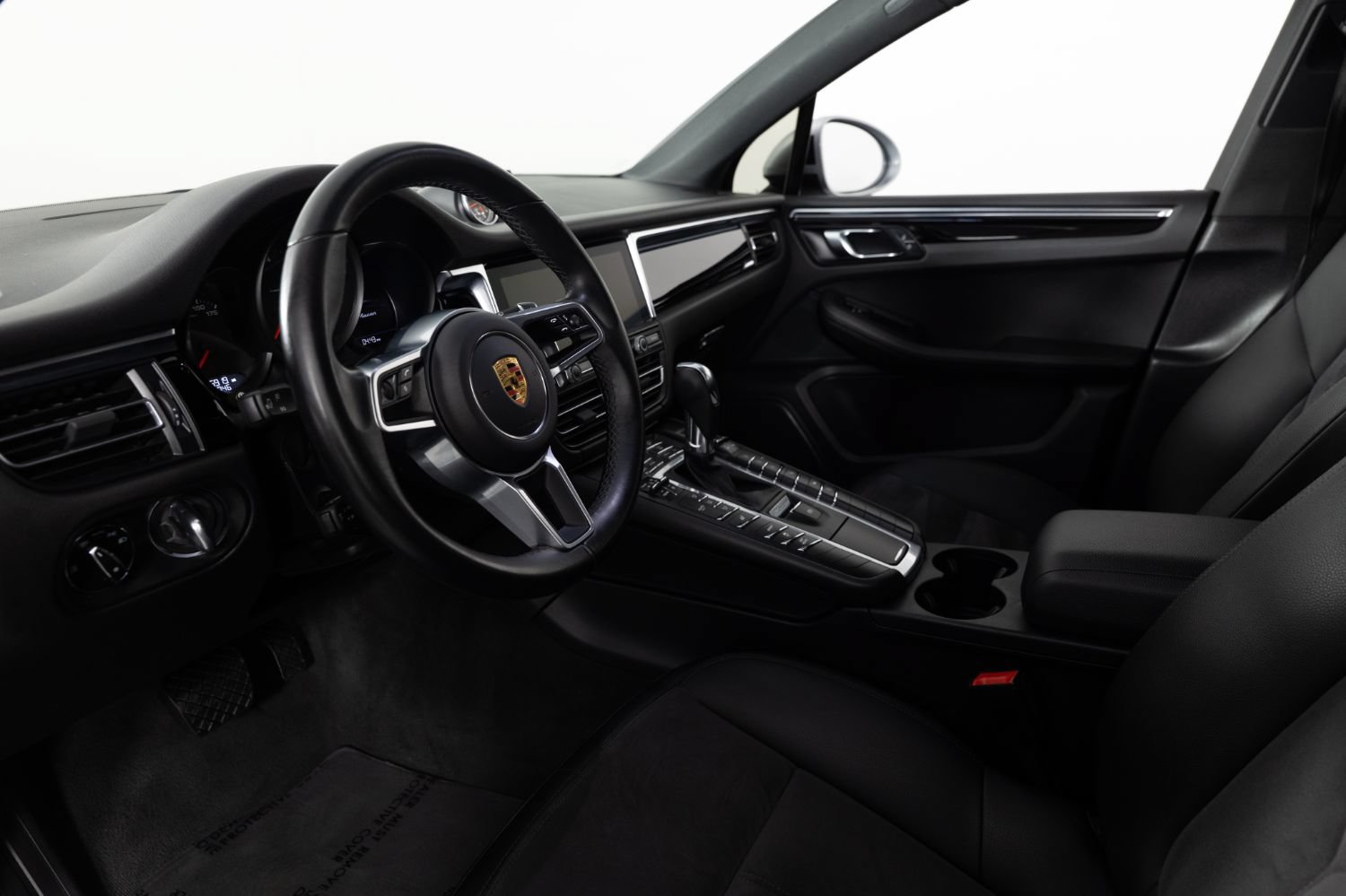 Used 2021 Porsche Macan AWD/4WD image 13