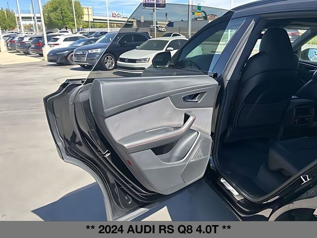 Used 2024 Audi RS Q8 image 24