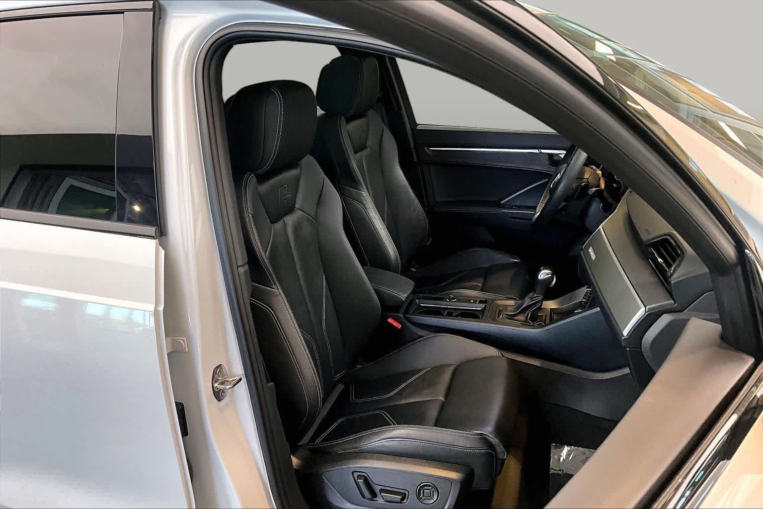 Certified 2024 Audi Q3 2.0T Premium Plus AWD/4WD image 9