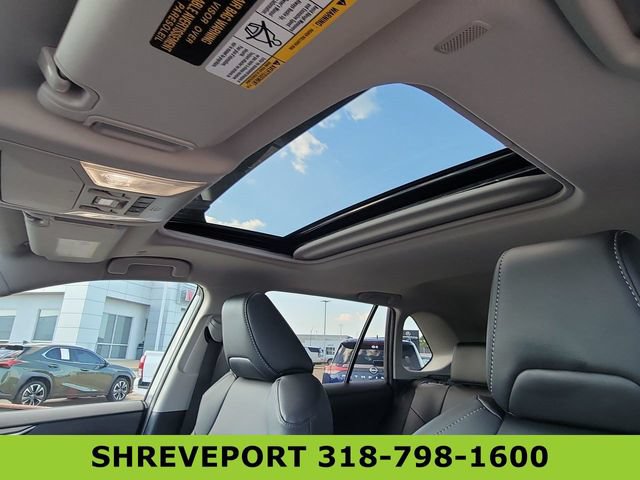 Used 2024 Toyota RAV4 XLE Premium AWD/4WD image 19