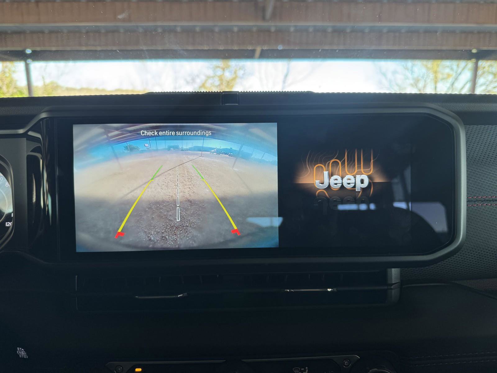 Used 2024 Jeep Wrangler Rubicon w/ XTREMEE 35" Tire Package image 13