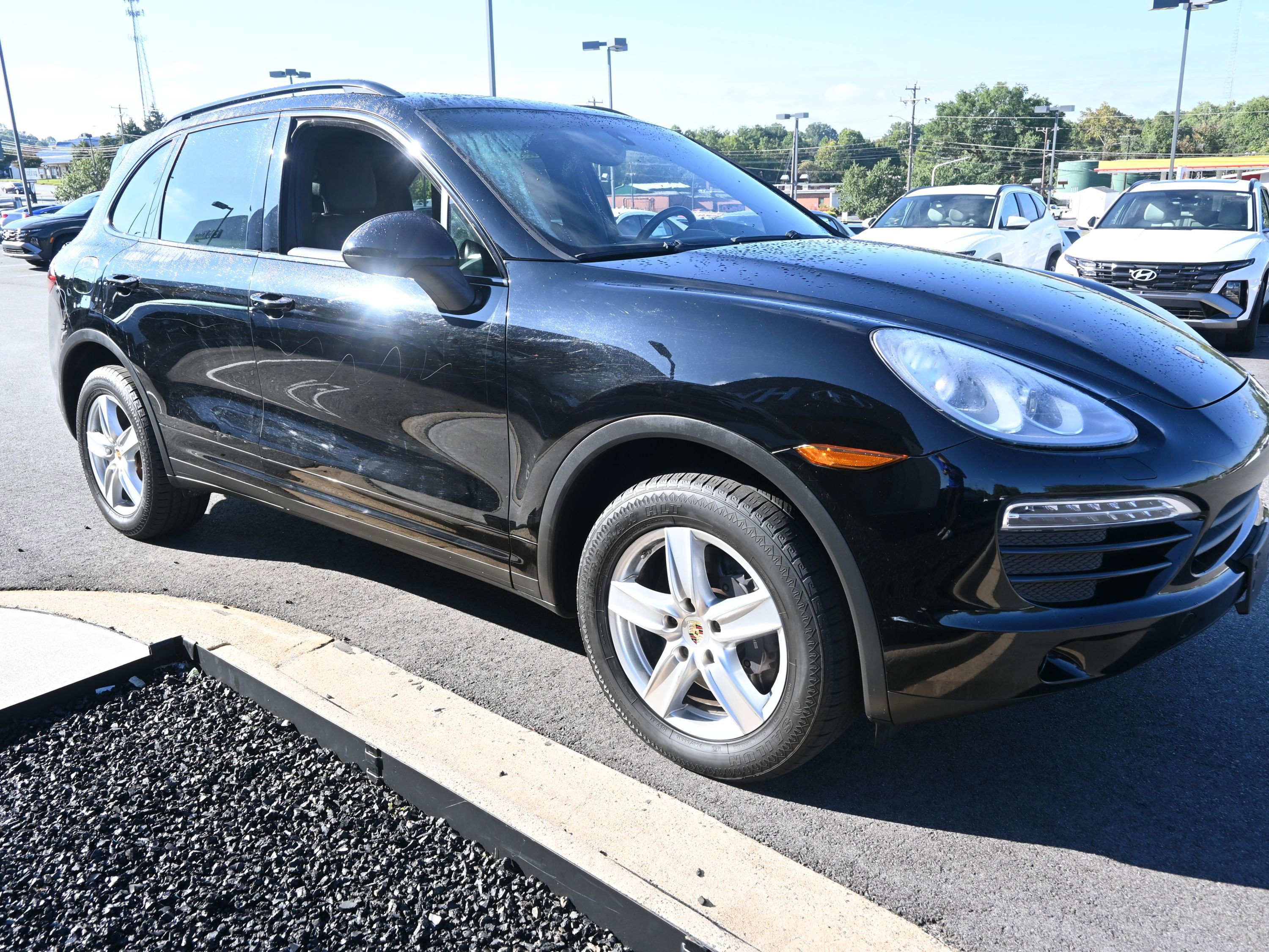 Used 2014 Porsche Cayenne image 4