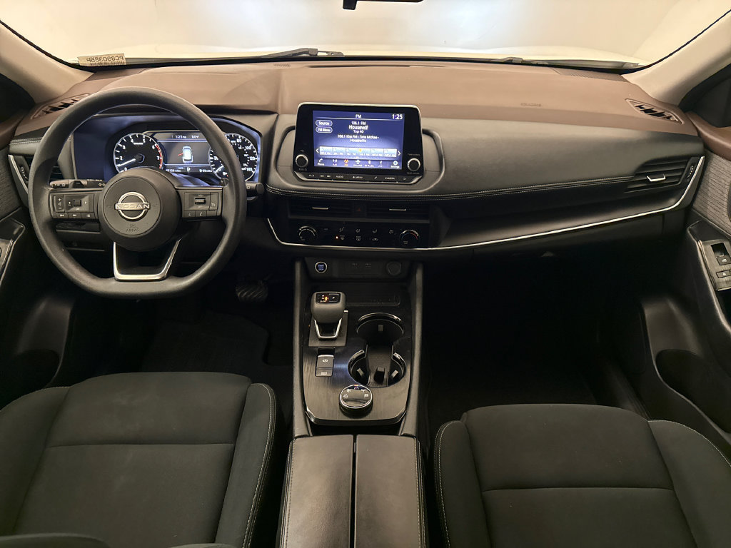 Used 2023 Nissan Rogue S AWD/4WD image 12