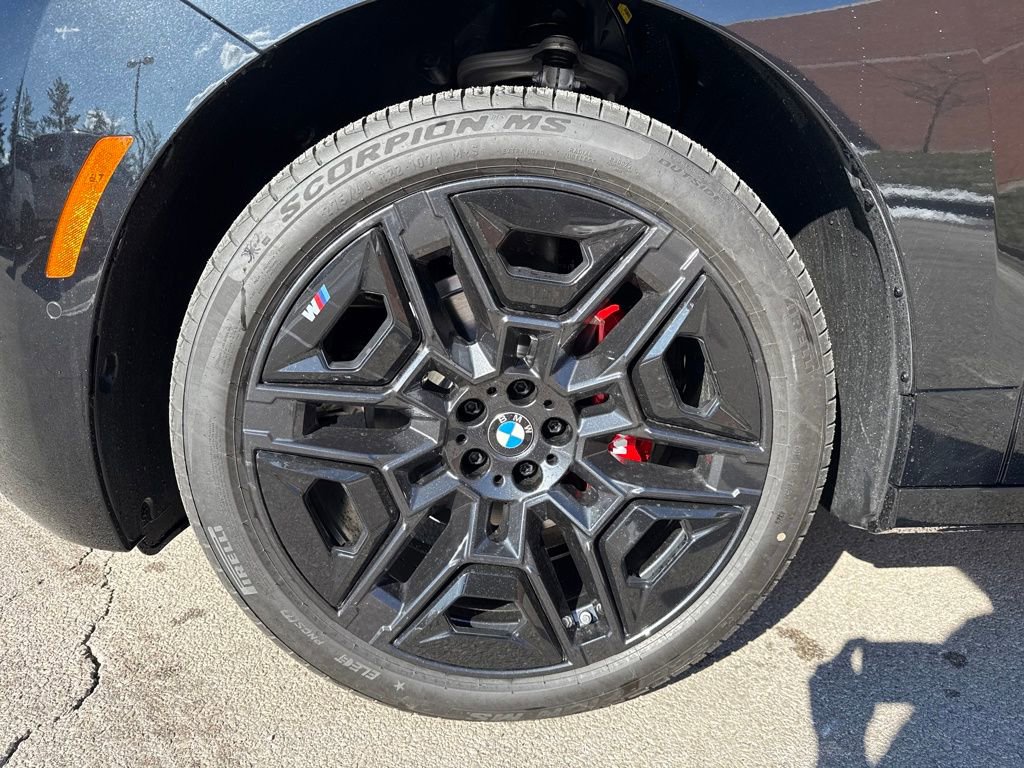 New 2026 BMW iX xDrive60 w/ M Sport Package image 9