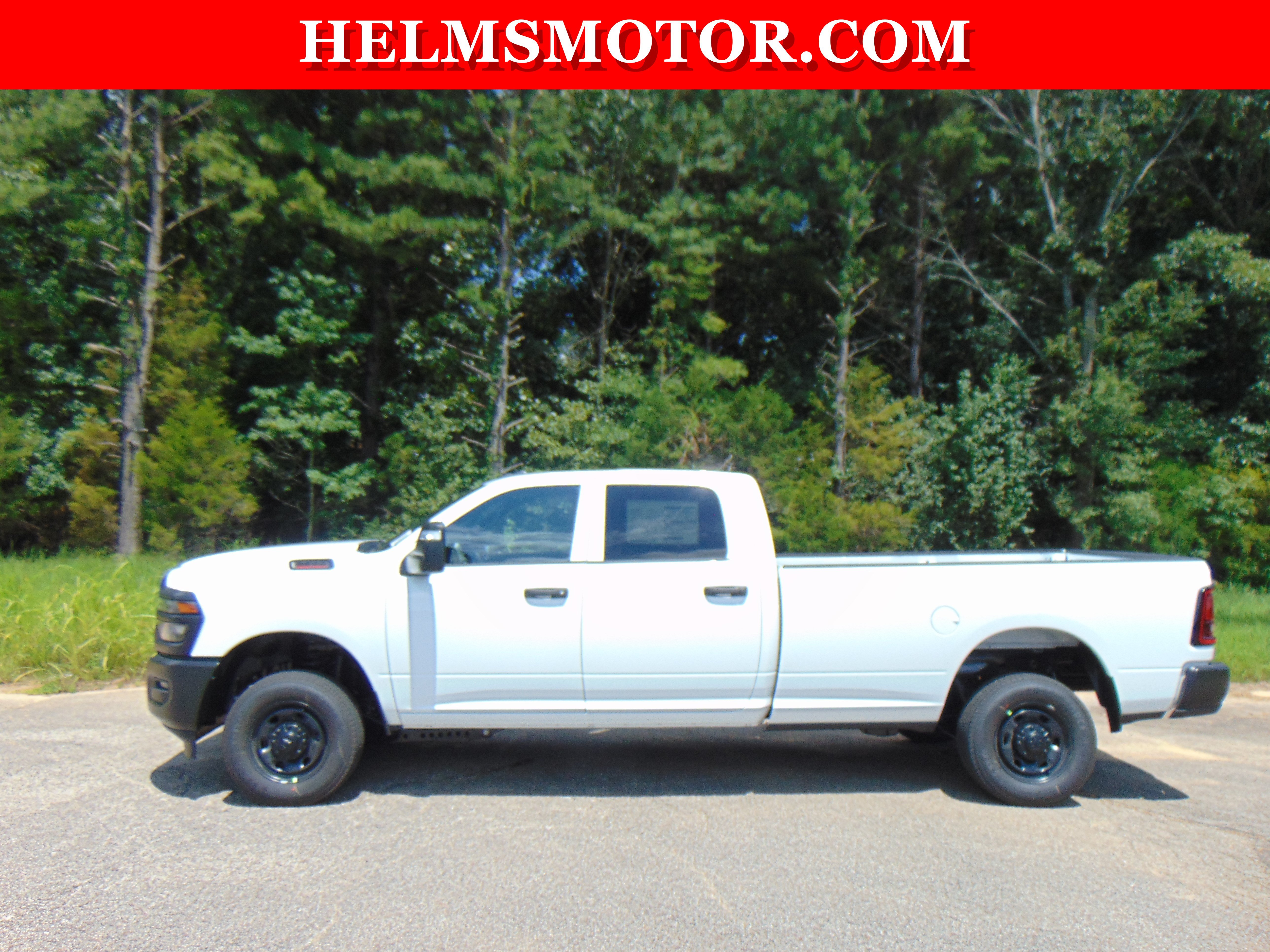New 2026 RAM 2500 Tradesman AWD/4WD image 2
