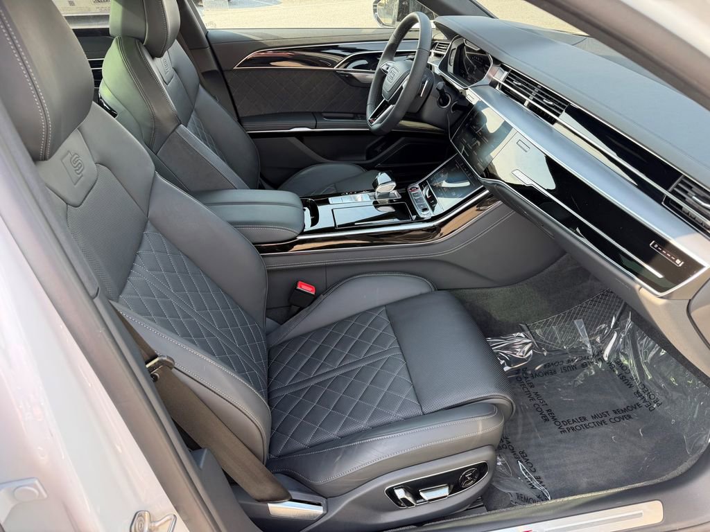 Used 2024 Audi S8 image 15