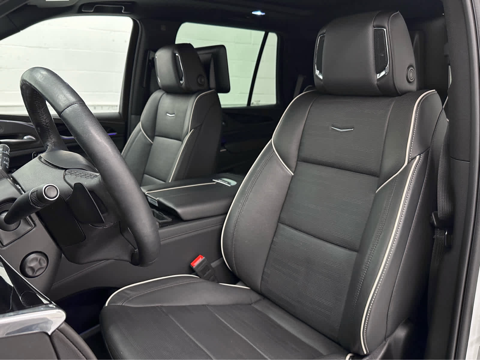 Used 2024 Cadillac Escalade Sport w/ LPO, ONYX Package AWD/4WD image 13
