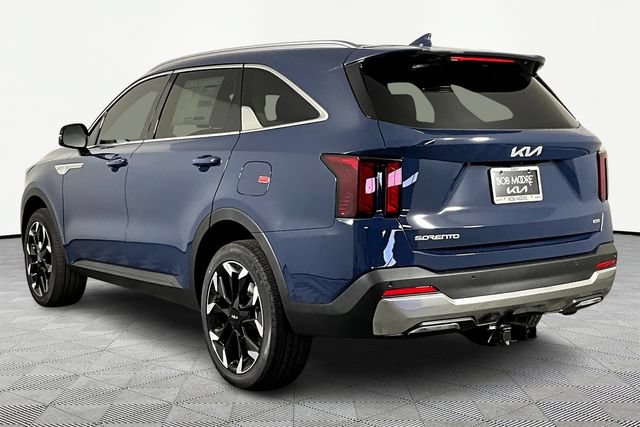 Certified 2026 Kia Sorento EX AWD/4WD image 4