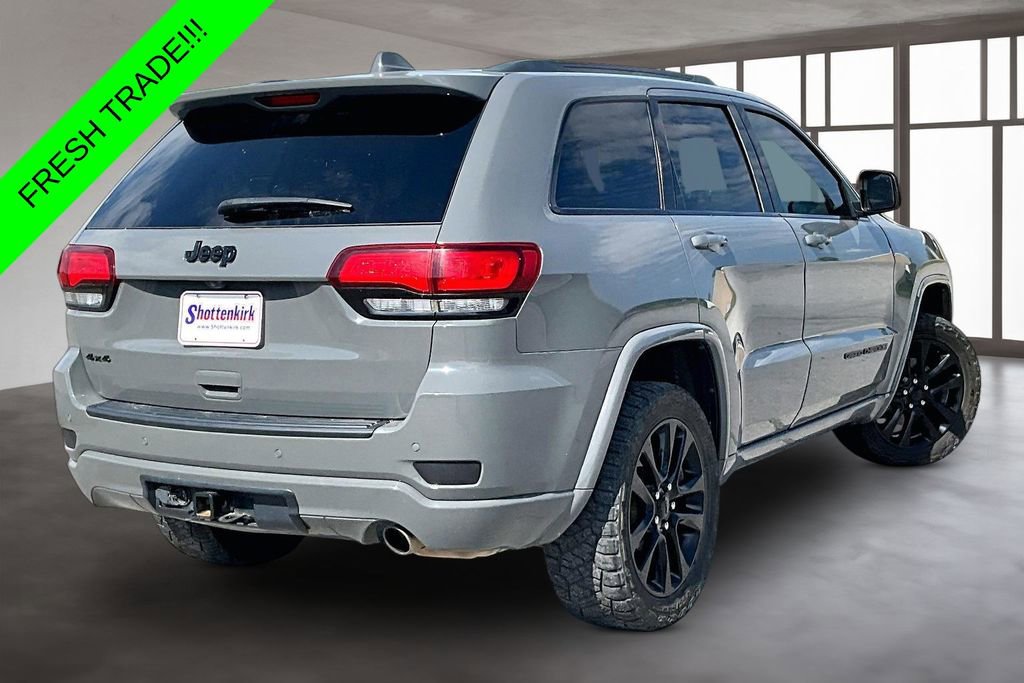 Used 2019 Jeep Grand Cherokee Altitude AWD/4WD image 6
