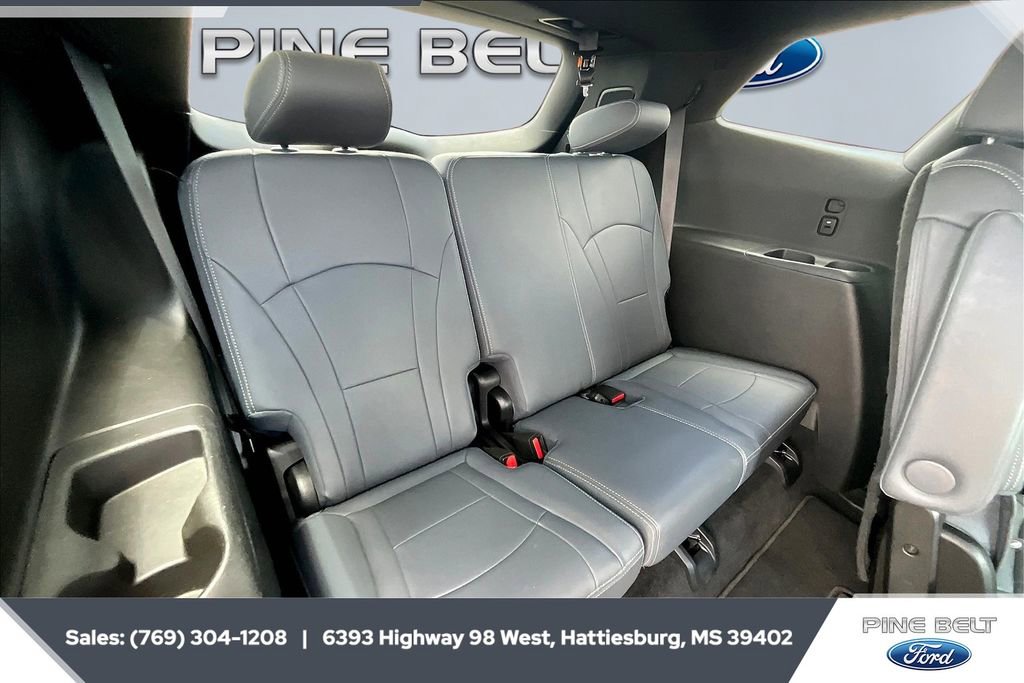 Used 2024 Buick Enclave Premium image 21