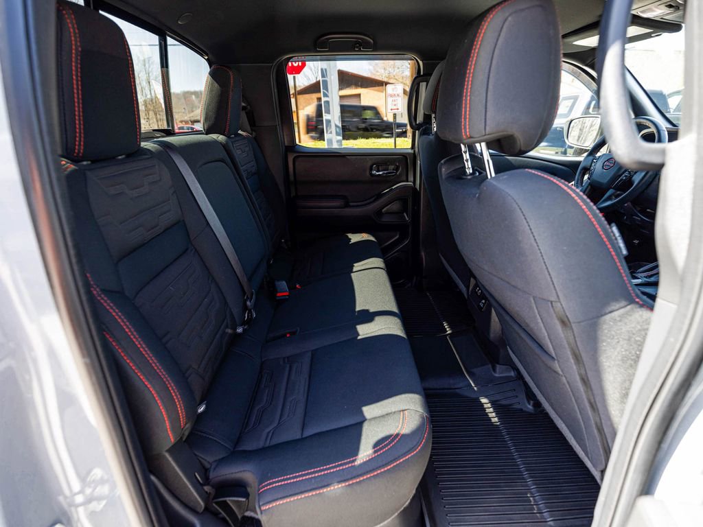 Used 2023 Nissan Frontier PRO-4X w/ Pro Convenience Package image 27