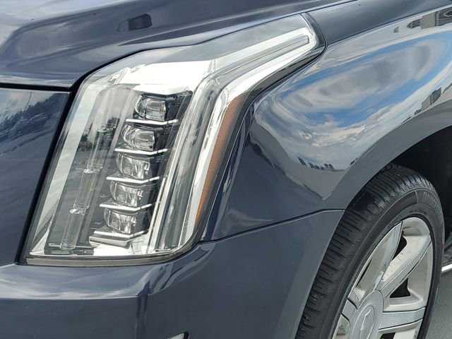 Used 2017 Cadillac Escalade Luxury image 10