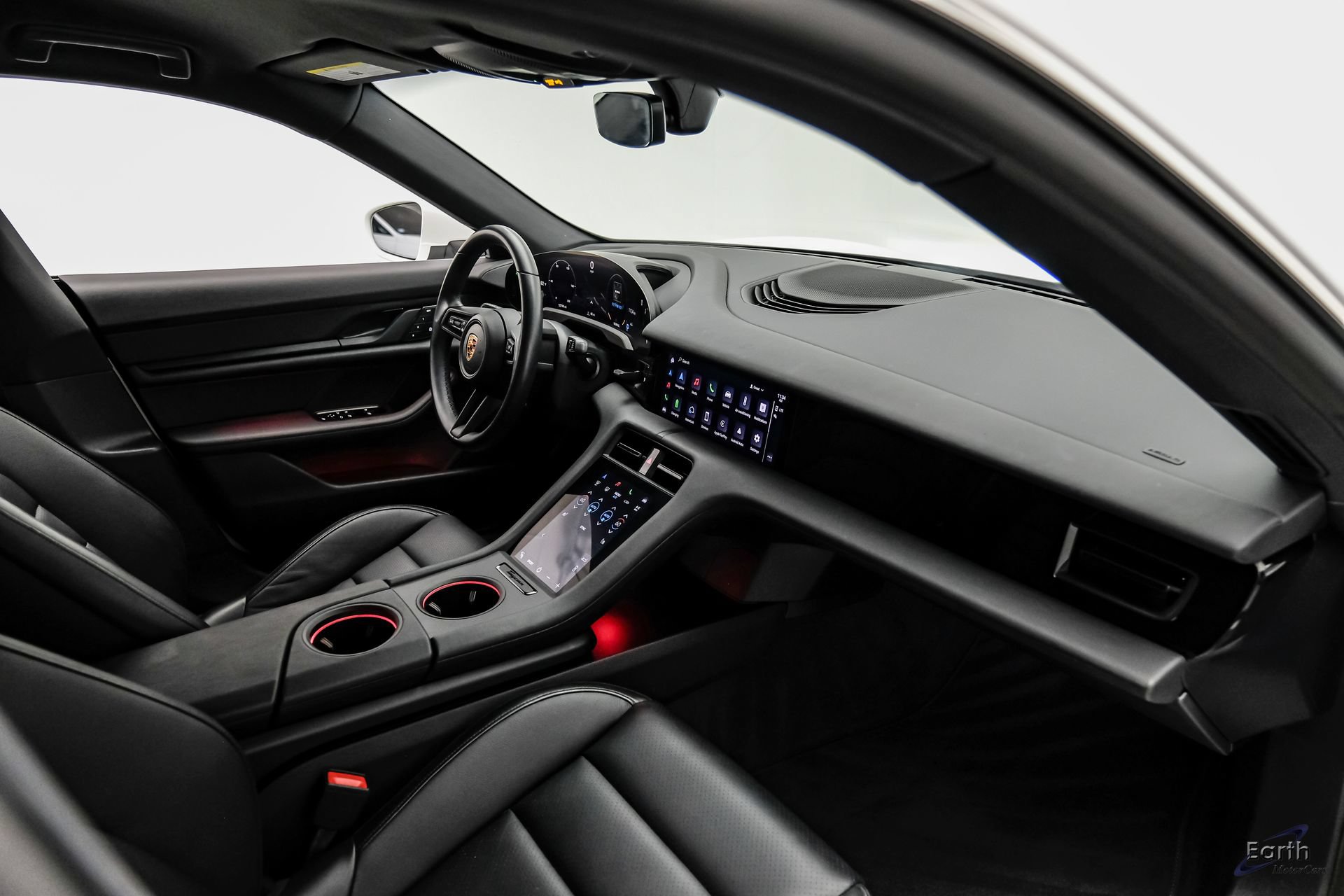 Used 2023 Porsche Taycan 4S AWD/4WD image 40