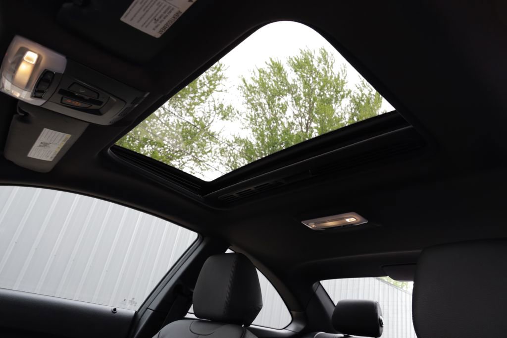 Used 2016 BMW M235i Coupe RWD image 24