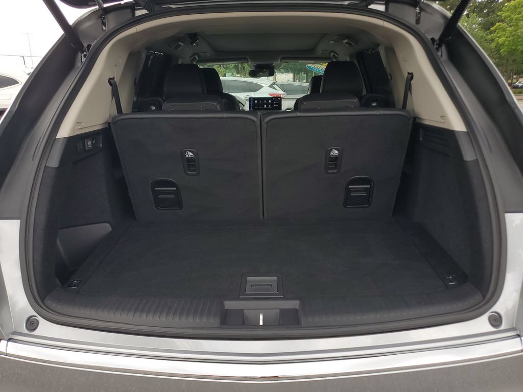 Certified 2026 Acura MDX w/ Technology Package FWD image 9