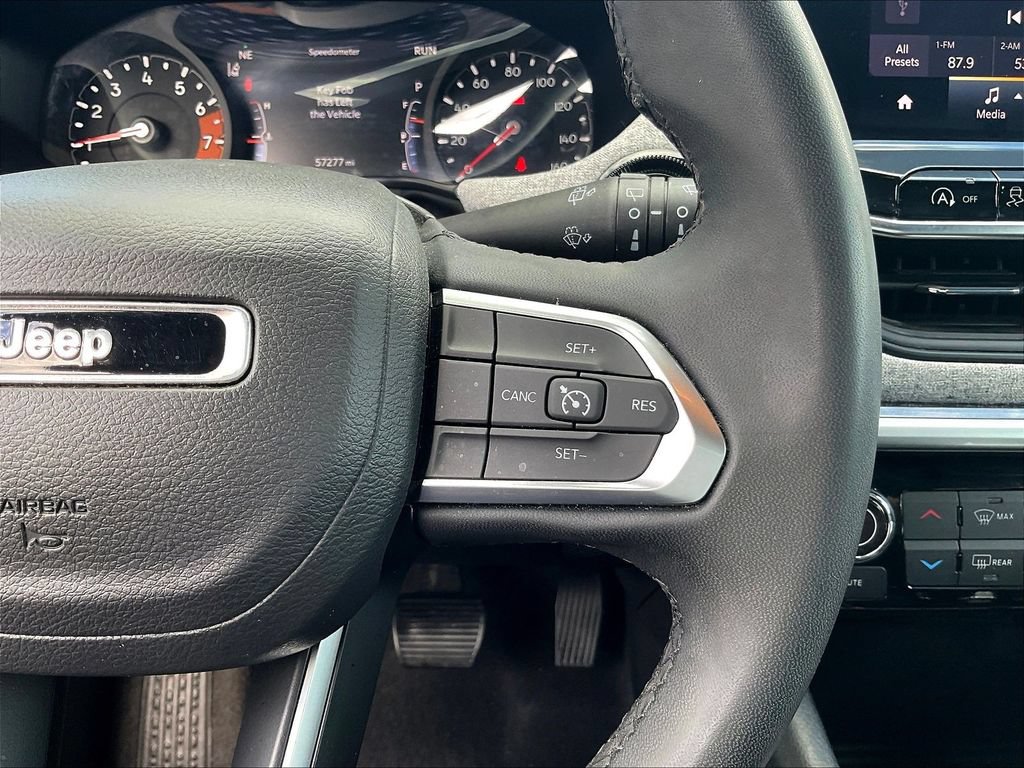 Used 2024 Jeep Compass Latitude AWD/4WD image 13