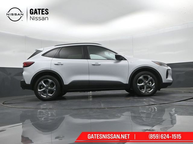 Used 2025 Ford Escape ST-Line FWD image 34