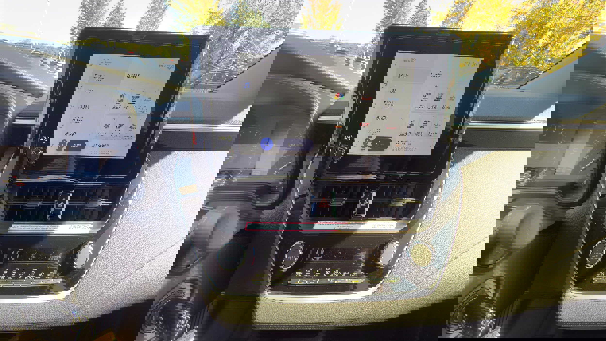 Used 2024 Toyota Corolla LE image 18