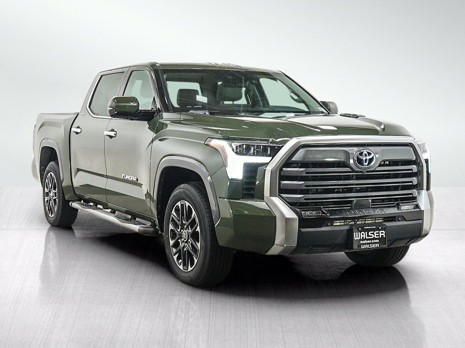 Used 2023 Toyota Tundra Limited AWD/4WD image 9