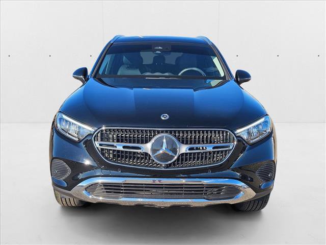 Used 2025 Mercedes-Benz GLC 350e GLC 350e image 2