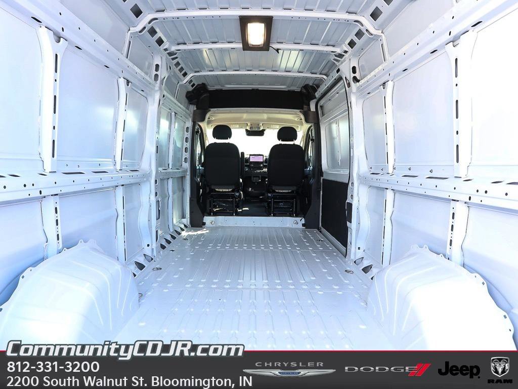 New 2025 RAM ProMaster 3500 w/ Quick Order Package 24G SLT image 9