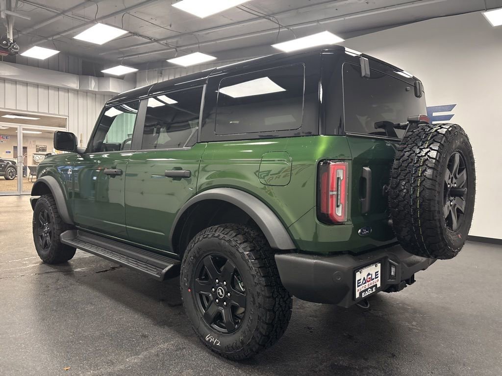 New 2025 Ford Bronco Outer Banks w/ Black Appearance Package image 10
