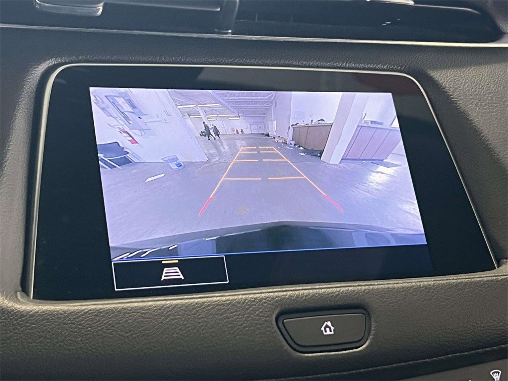 Certified 2023 Cadillac XT4 Luxury w/ Cold Weather Package image 29