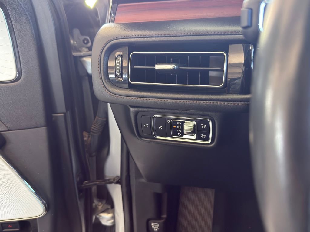 Used 2023 Lincoln Aviator Reserve w/ Equipment Group 201A image 27