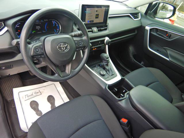 Used 2025 Toyota RAV4 LE image 13