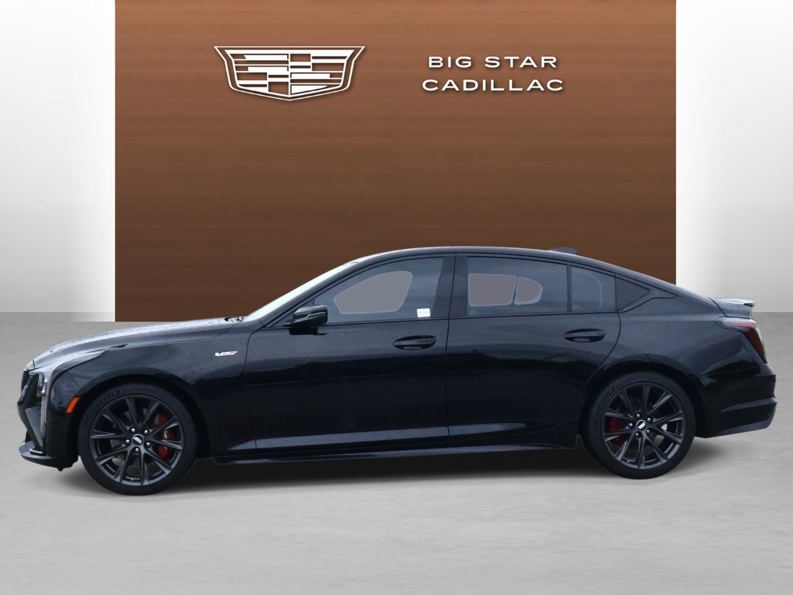 Used 2026 Cadillac CT5 V RWD image 2