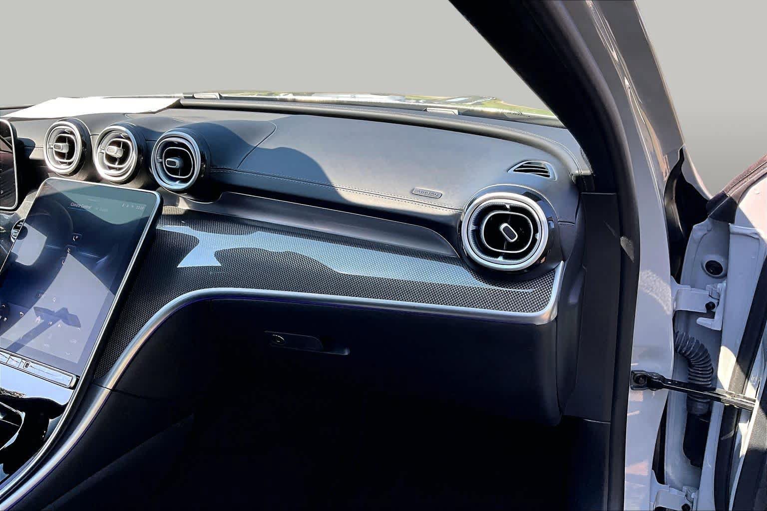Used 2025 Mercedes-Benz C 300 4MATIC Sedan image 19