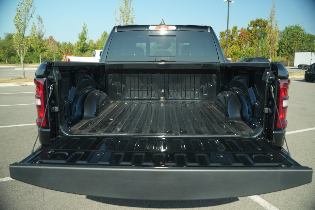 New 2026 RAM 1500 Big Horn AWD/4WD image 15