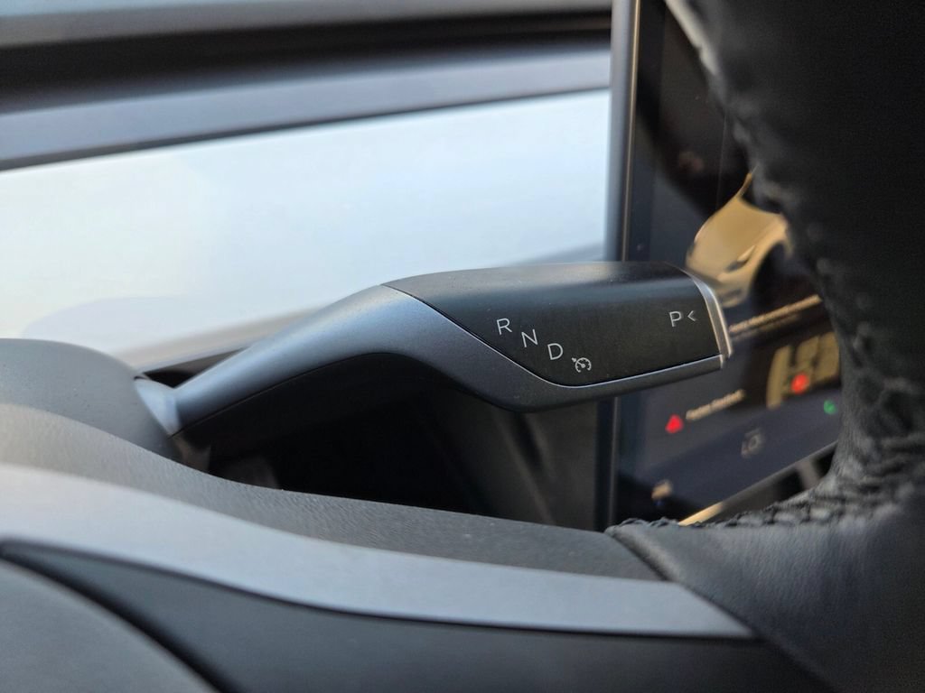 Used 2022 Tesla Model Y Performance AWD/4WD image 31