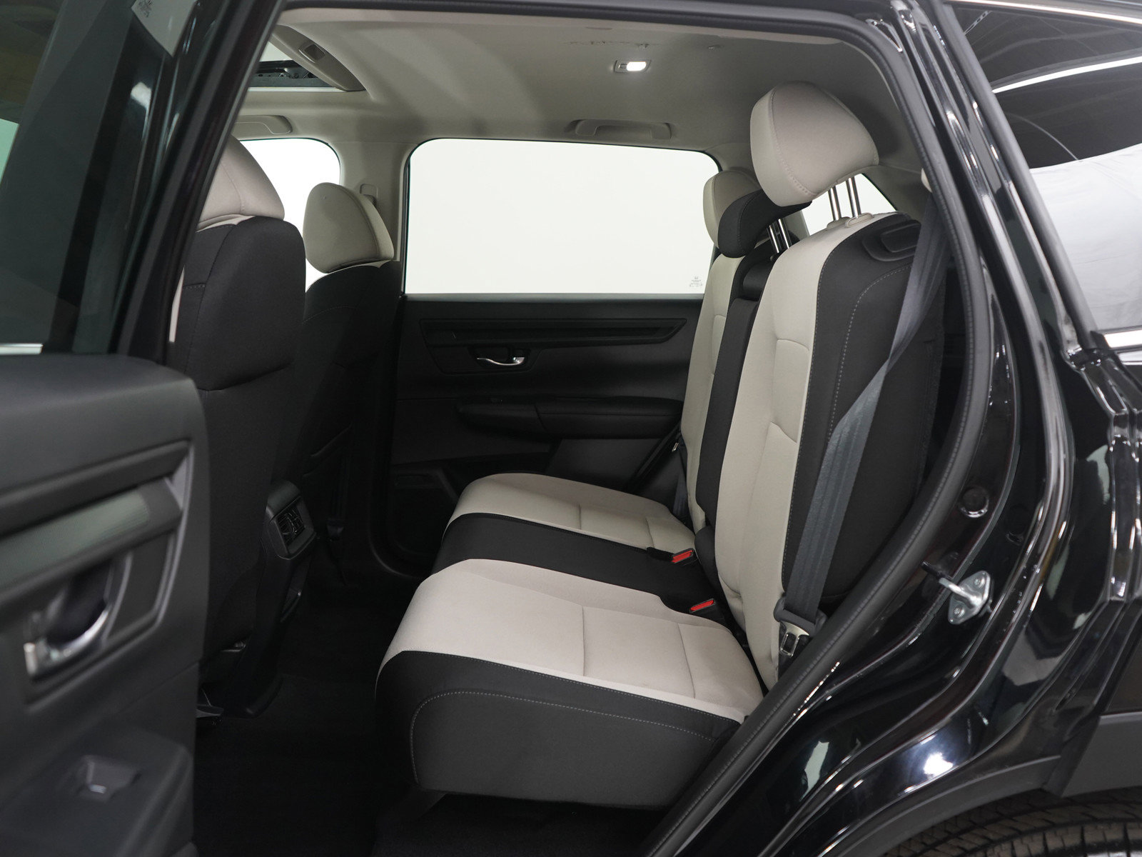 Used 2025 Honda CR-V EX image 18