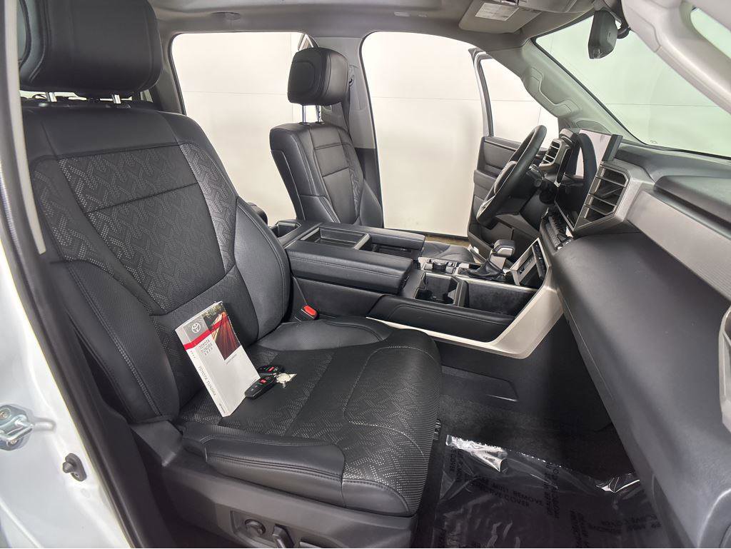 Used 2023 Toyota Tundra Limited image 5