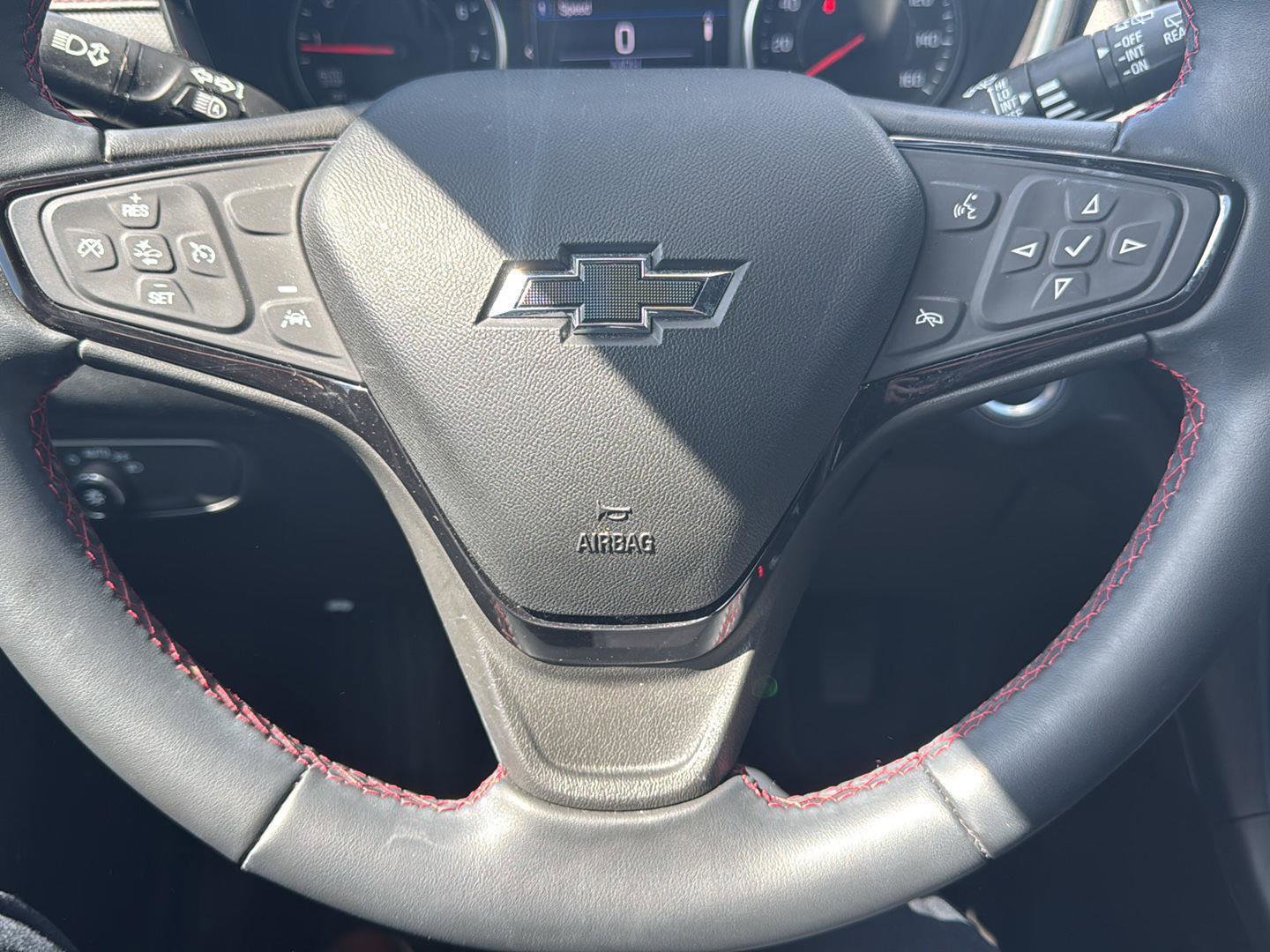 Used 2023 Chevrolet Equinox RS FWD image 13