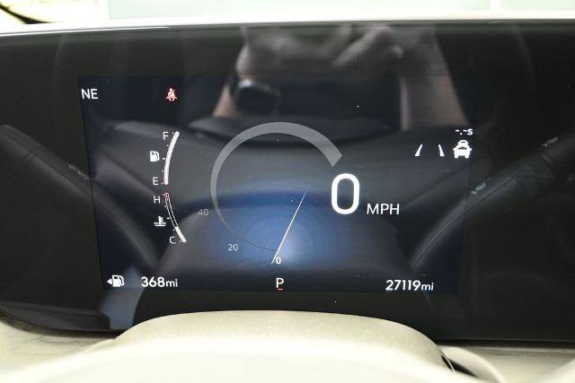 Used 2025 Buick Encore GX Preferred AWD/4WD image 4