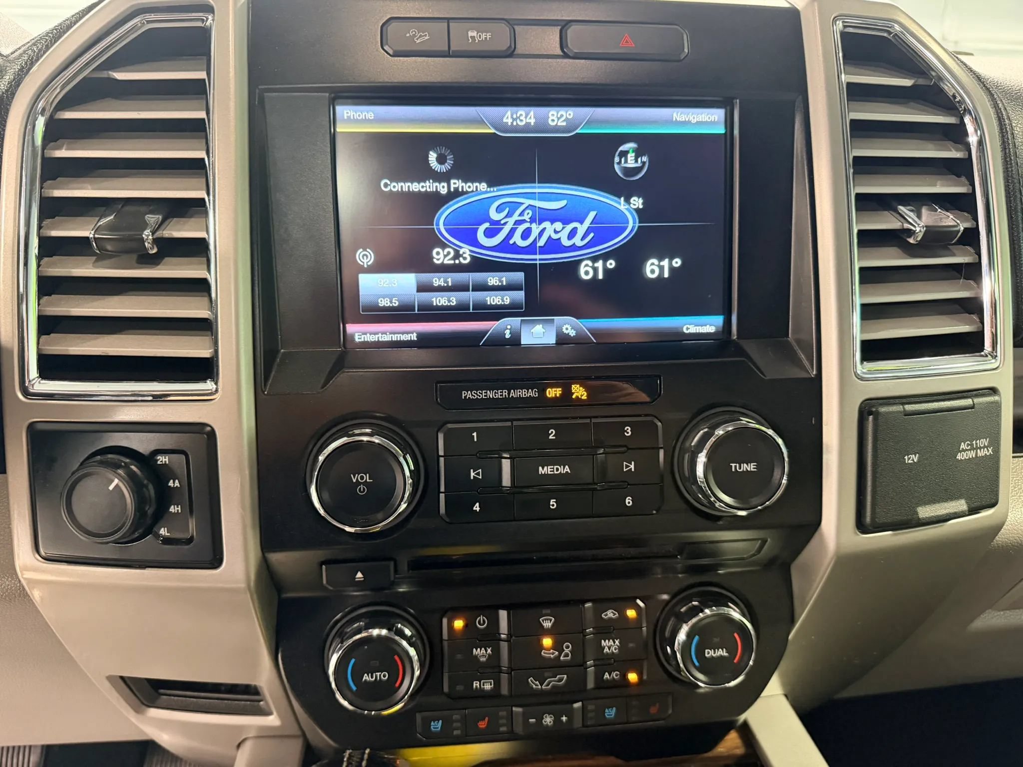 Used 2015 Ford F150 Lariat AWD/4WD image 19