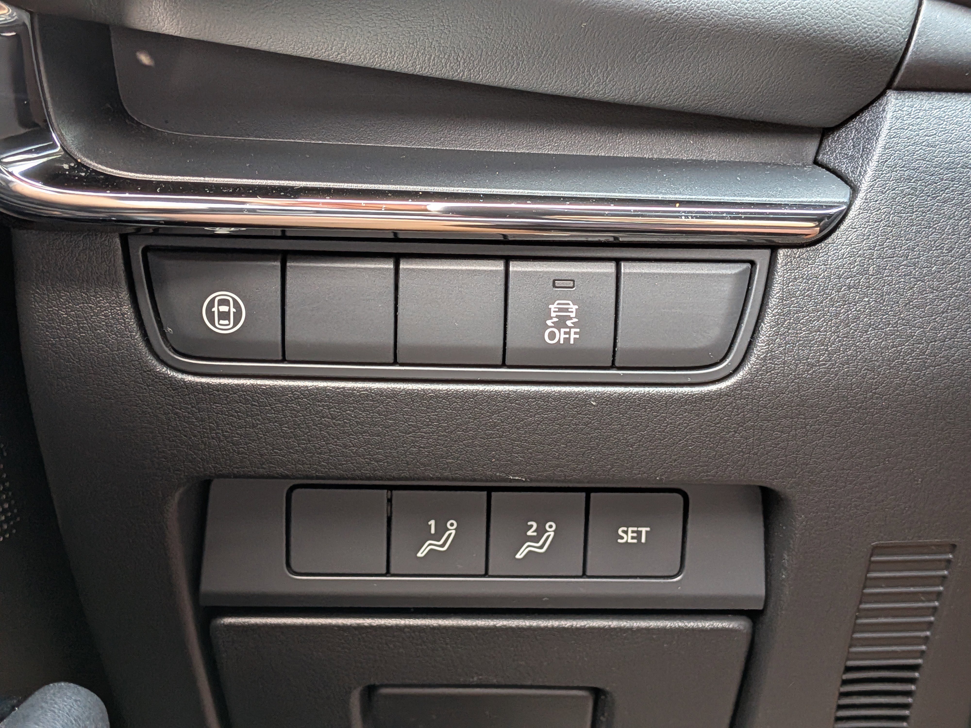 Used 2019 MAZDA MAZDA3 Hatchback w/ Preferred Package image 22