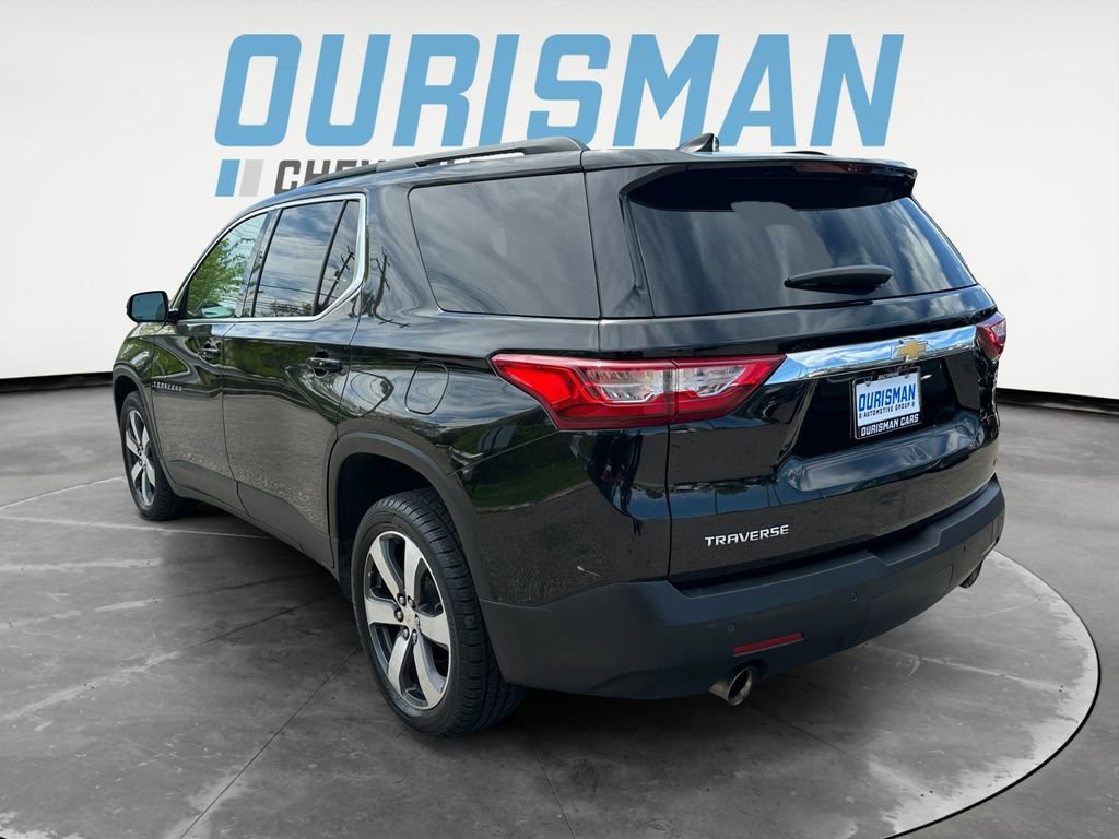 Used 2020 Chevrolet Traverse LT w/ LT Premium Package image 4
