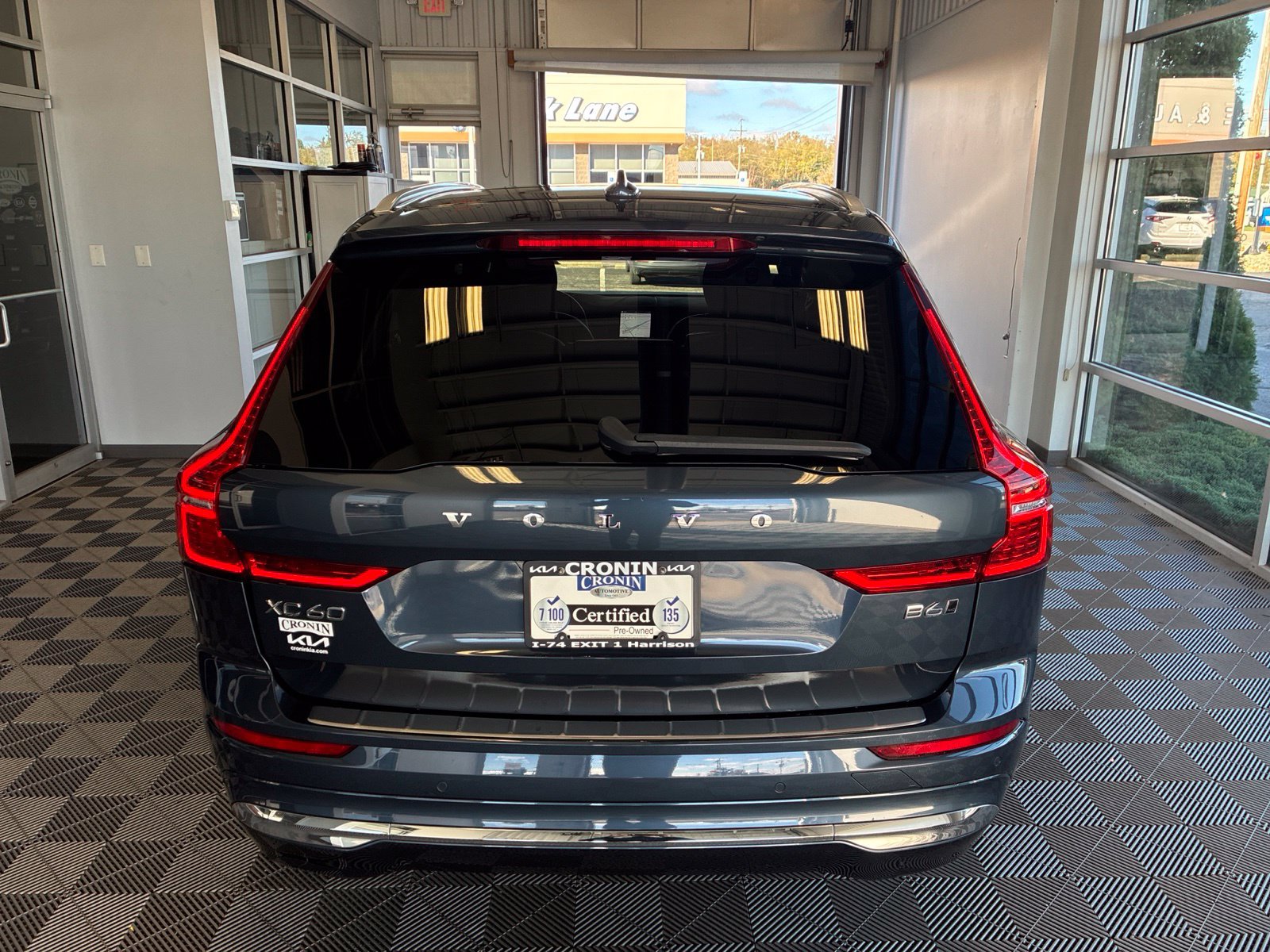 Used 2022 Volvo XC60 B6 Inscription w/ Advanced Package AWD/4WD image 5
