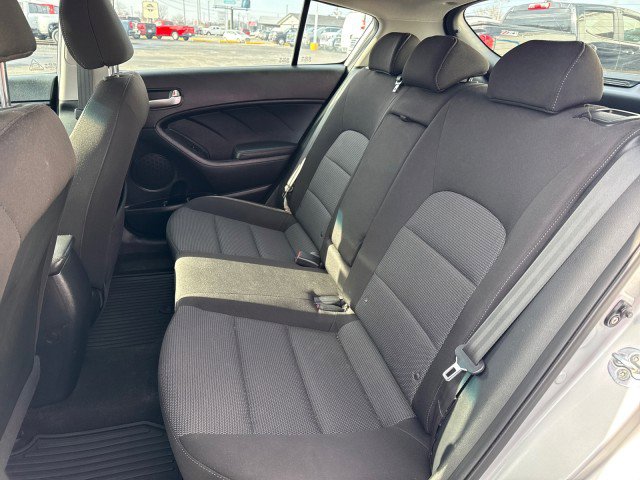 Used 2017 Kia Forte LX image 10