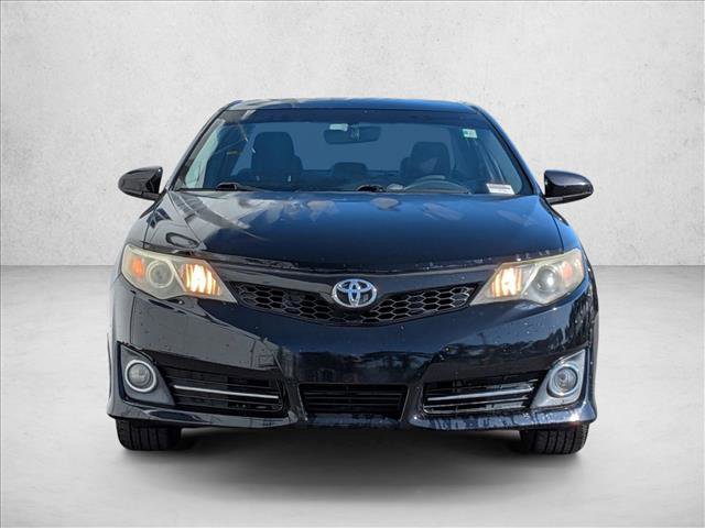 Used 2014 Toyota Camry SE FWD image 2