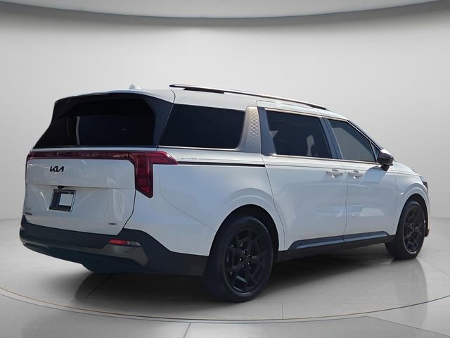 Used 2025 Kia Carnival SX w/ SX Dark Edition Package FWD image 7